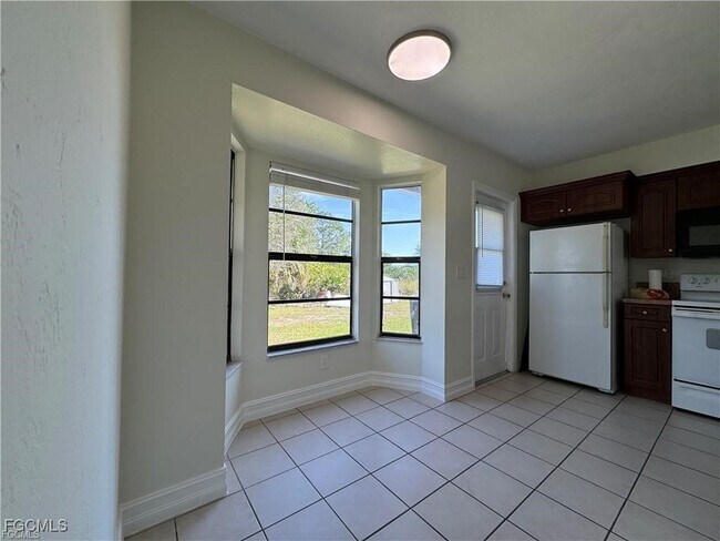 645 Homestead Rd S