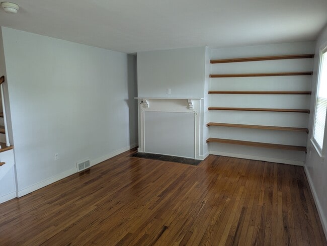 Sala de estar - 208 Easterly Pky