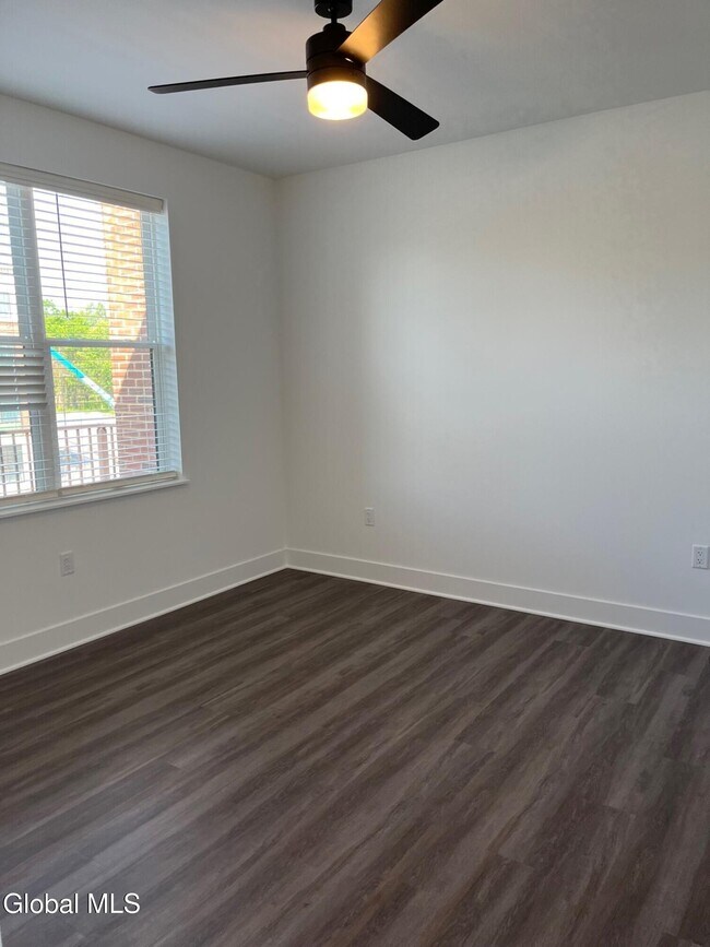 Photo - 578 Columbia Turnpike Unit 403