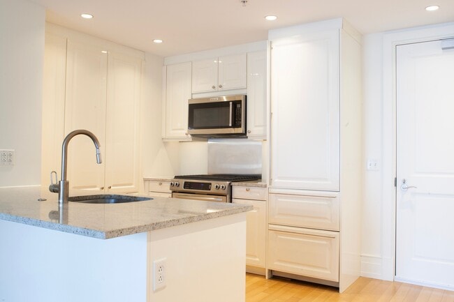 Photo - 130 S 18th St