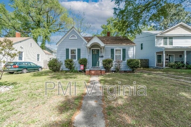 Photo - 858 W 47th St House