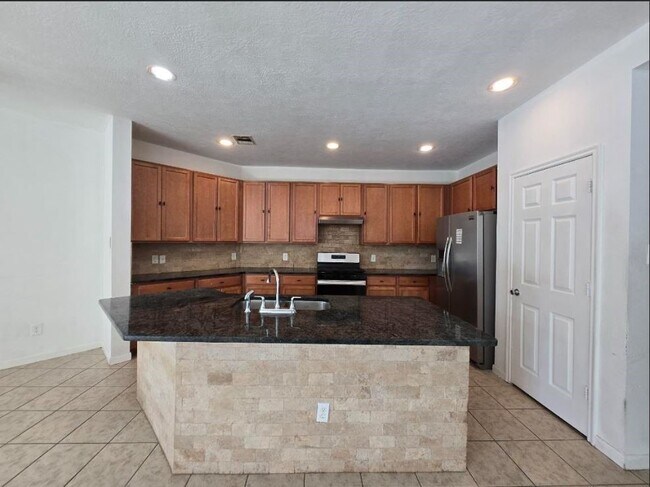 Photo - 18611 White Ash Ln