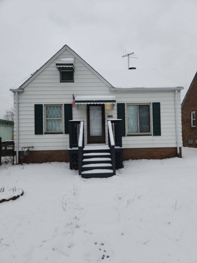 Photo - 2-Bedroom + Bonus Room Bungalow with Basement – Flexible Living Space