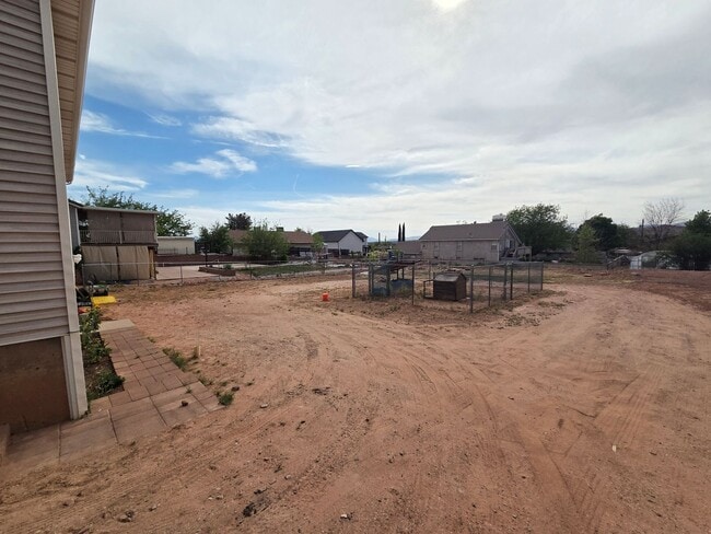 Building Photo - 2 Bed Apartment - Ready to GO!