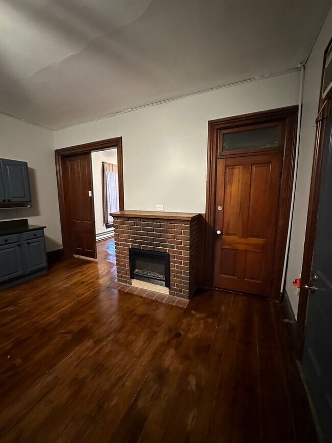 Photo - 511 E 5th St Unidad B