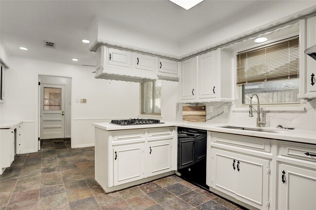 Photo - 5735 Wigton Dr