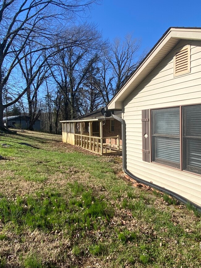 Photo - 1806 E Spring St