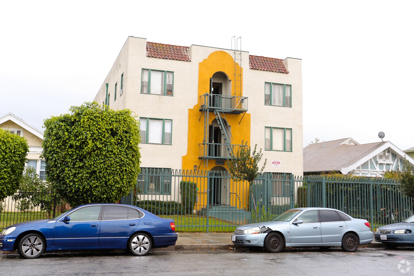 Photo - 3012 Halldale Ave