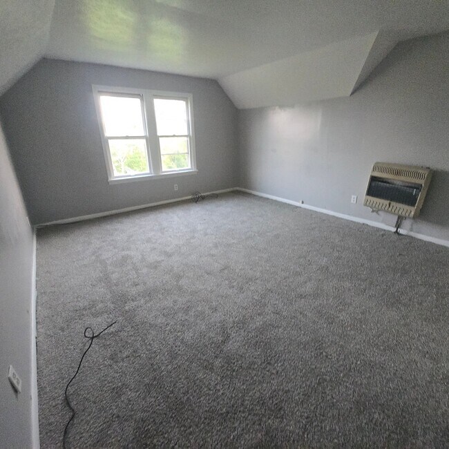 1853 Mannering Rd Unit 3