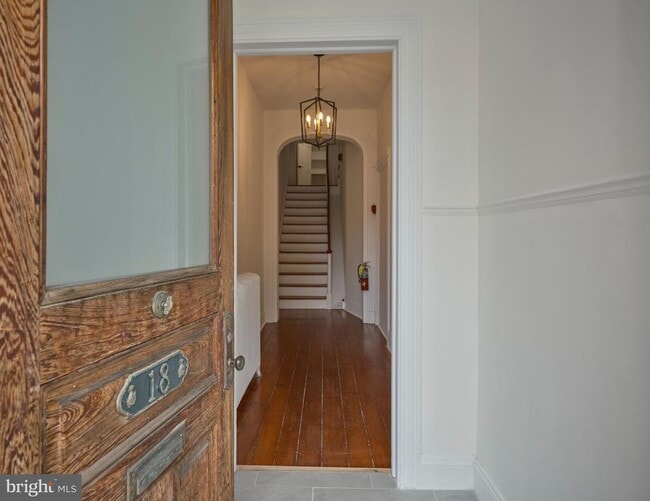 Building Photo - 18 W Bridge St Rental