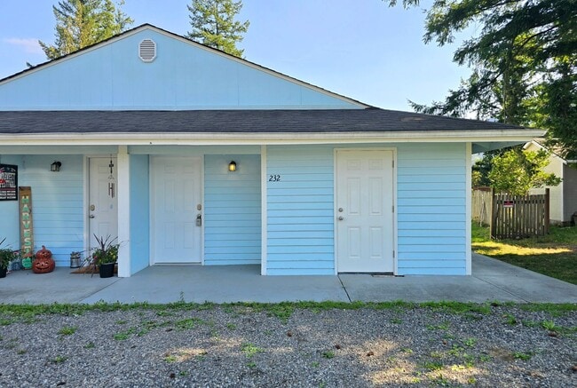 Building Photo - 2 Bedroom Unit Available Now in Gold Bar Rental