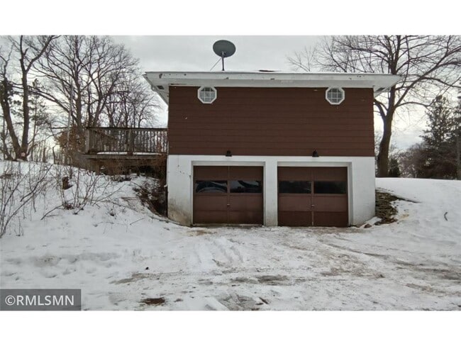 Photo - 4130 Glacier Ln N