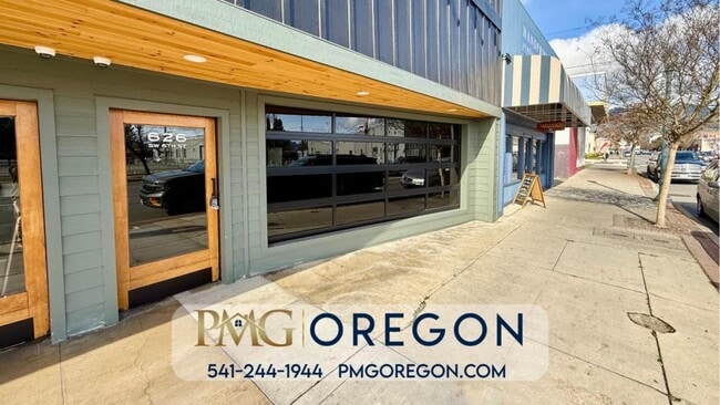 Photo - 626 SW 6th St