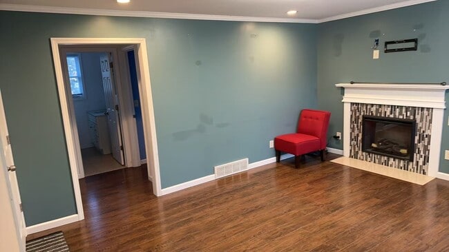 Photo - 324 Fuller Rd