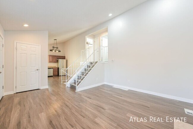 Photo - 4215 S Gibraltar St