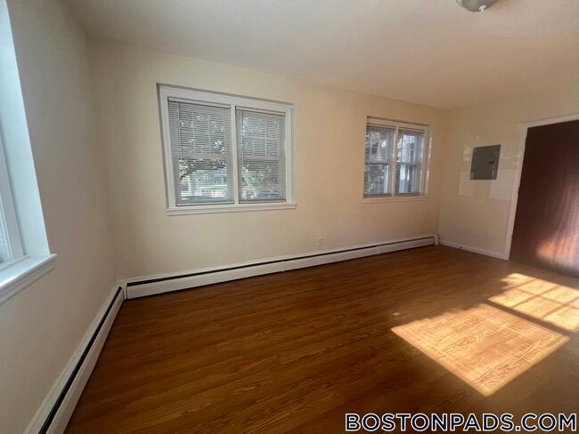 Photo - 2018 Commonwealth Ave Unidad 5