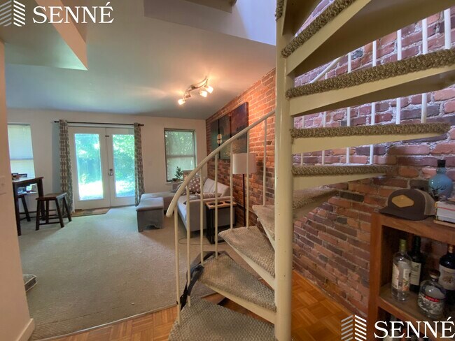 Photo - 71 Fulkerson St