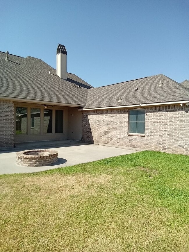 Photo - Benton Beauty