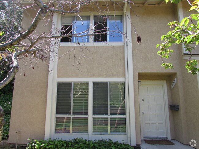 Building Photo - 1872 Tesoro Ct Rental