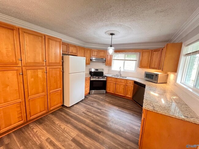 Photo - 3220 Rita Ln NW