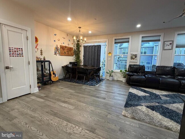 Photo - 506 Juneberry Ct