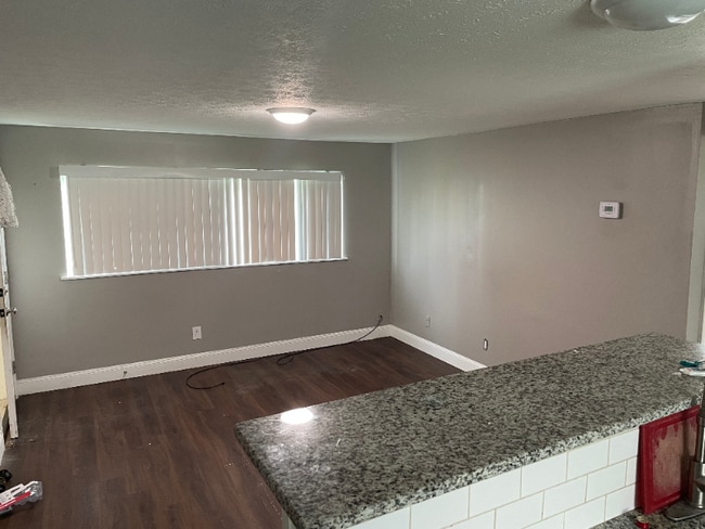 3631 Cushing Dr Unit B