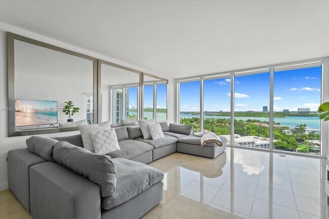 Photo - 10275 Collins Ave Unidad 1124 Rental