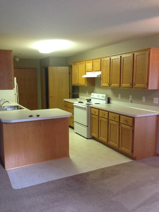 Photo - End Unit 3 bed finished basement Town Home
