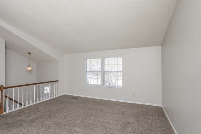 Photo - 206 Valeworth Dr