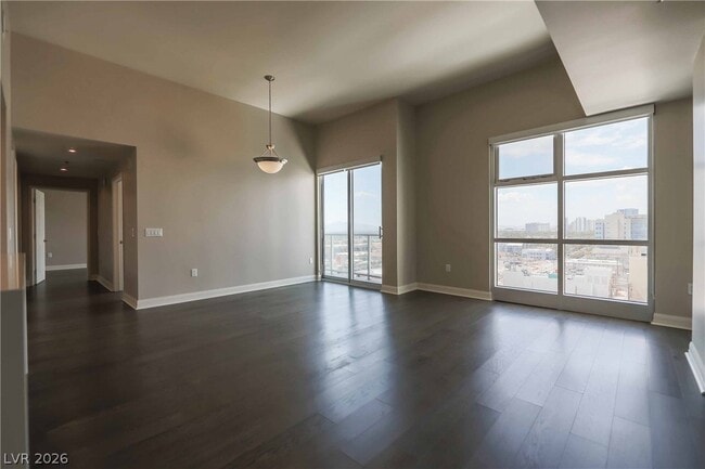 Building Photo - 150 S Las Vegas Blvd Unit 1211