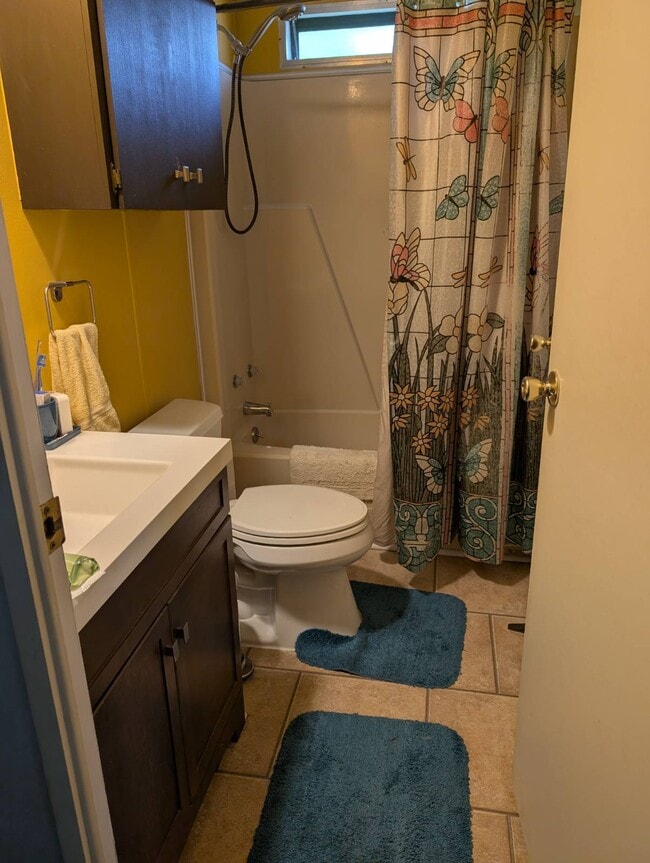 Photo - 280 Country Club Dr