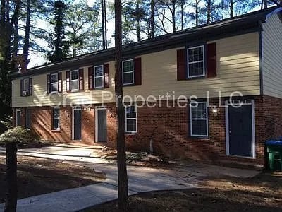 Building Photo - Two Bedroom Home, Recently Renovated