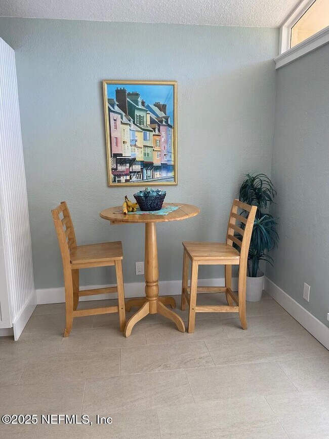 Photo - 130 Southwind Cir