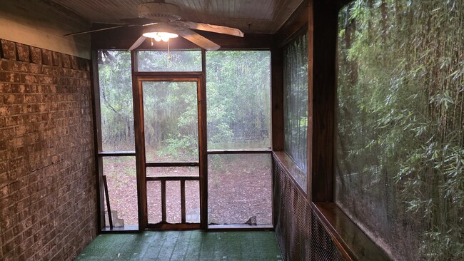 Photo - 1536 Inland Ave