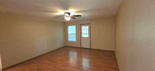 Photo - Close to Missouri State University! 3 Bedroom 2 Bathroom for $1295