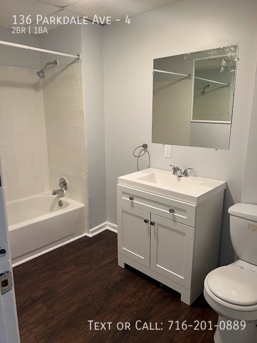 Photo - 136 Parkdale Ave Unit 4