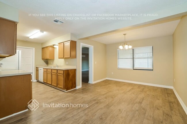 Photo - 5216 Forzley St