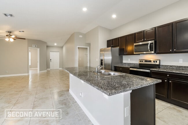 Photo - 1085 Savery Rd