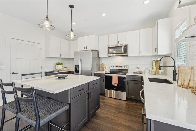 Photo - 6300 W Memorial Rd Unit 509