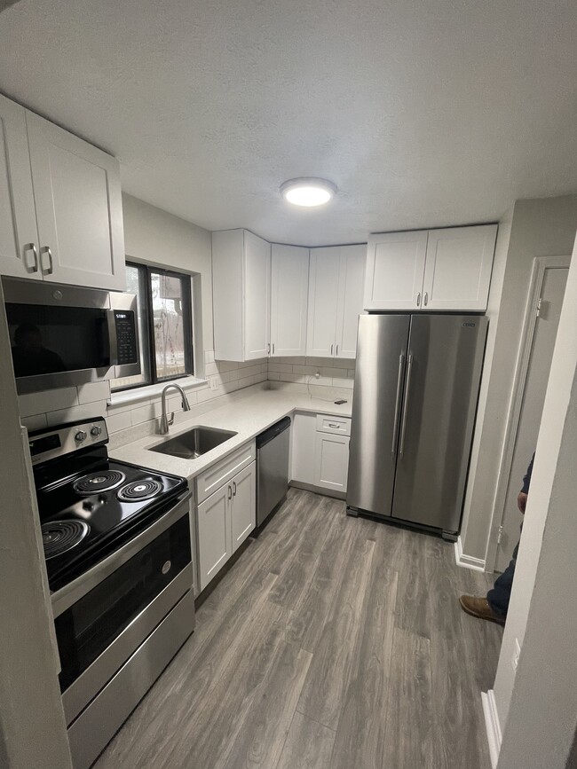 Photo - 12062 Hallandale Ter Townhome