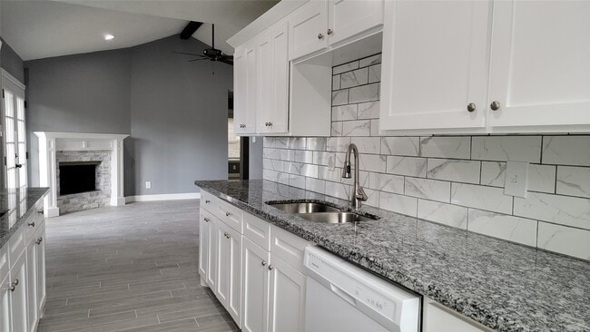 Photo - 510 Donnacorey Dr