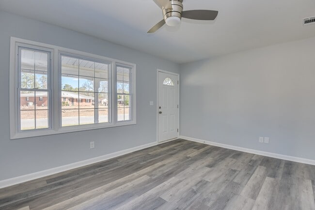 Photo - 1709 Forest Creek Ct