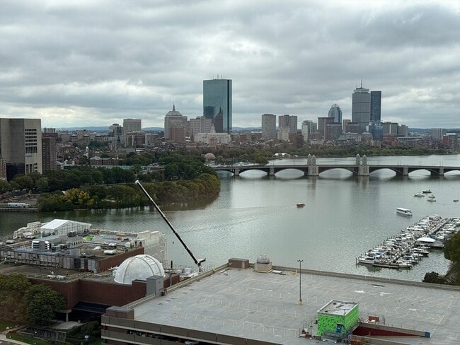 Photo - 8 Museum Way Unidad 2406