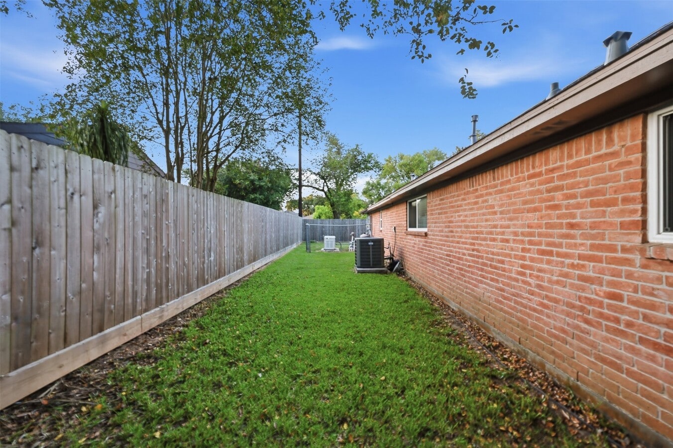 Photo - 3502 Plum Brook Ln