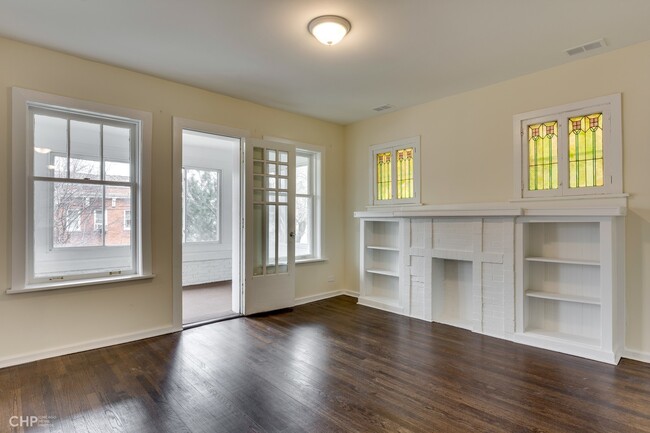 Photo - 2655 W Leland Ave Apartment Unit 2