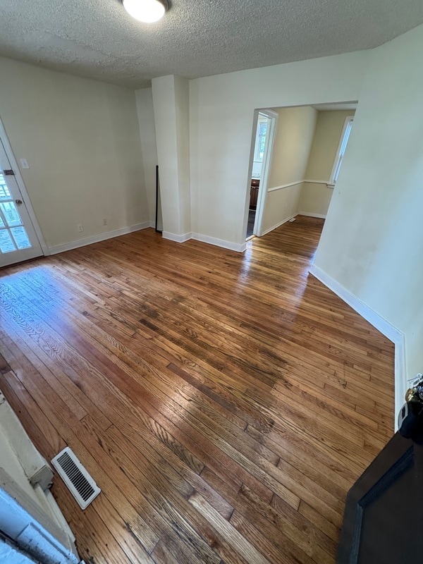 1215 Richeson Ave