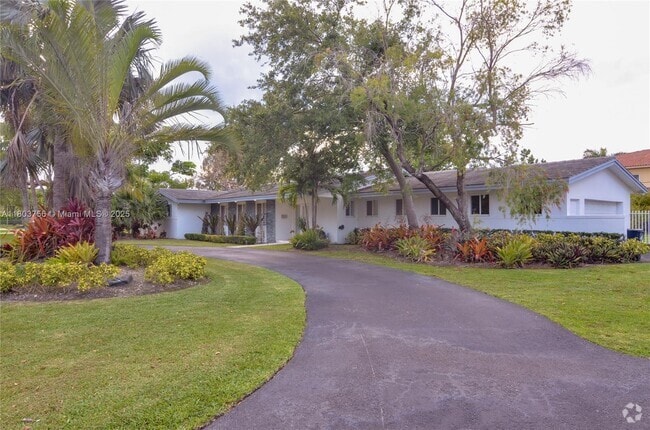 Building Photo - 7701 SW 129th St Rental