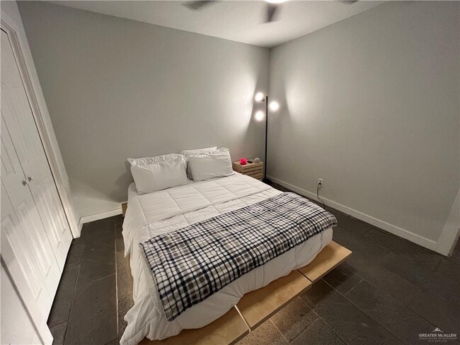 Photo - 16 Poinciana Dr