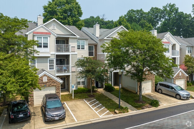 Building Photo - Park at Winterset Rental
