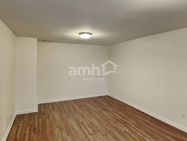 Photo - 3711 Community Cir